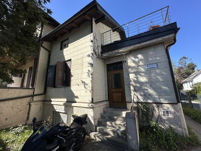 Charmantes freistehendes renovierungsbedürftiges Einfamilienhaus/Kapitalanlage von Privat – Photo 4