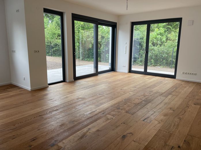 wooden parquett flooring