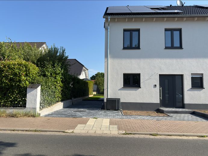 Ansicht_Straßenseite