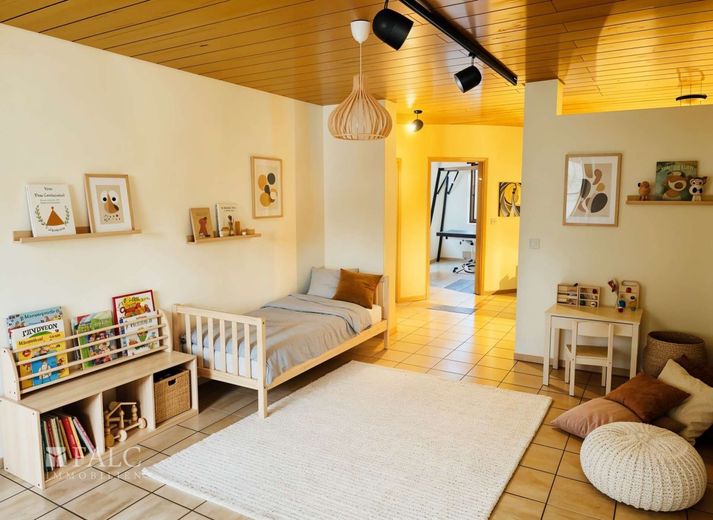 Kinderzimmer (KI)