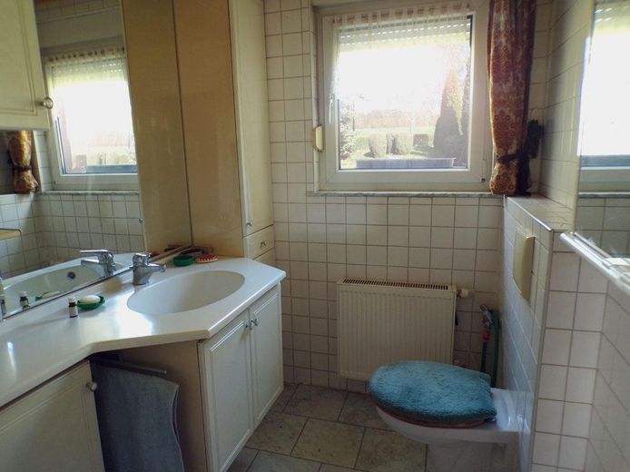 Natur. Ruhe. Bungalow auf Eckgrundstück mit unverbaubarem Ausblick – provisionsfrei! – 13_Bad_WC