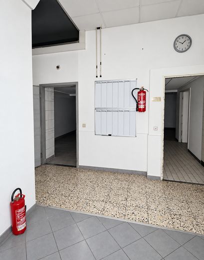 Raum für starke Konzepte: ca. 492 m² Gewerbefläche im Aachener Jakobsviertel – provisionsfrei – Flur