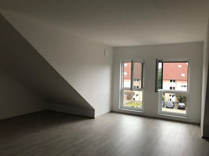 ENERGIEBEWUSST WOHNEN: A+ Großzügige Doppelhaushälfte in Ludwigshafen KEINE MAKLER-PROVISION! – Zimmer Dachgeschoss
