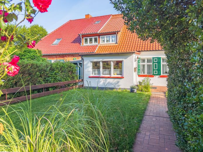 Kapitänshaus inkl. Baurecht für weiteres FH/EFH – Foto 4