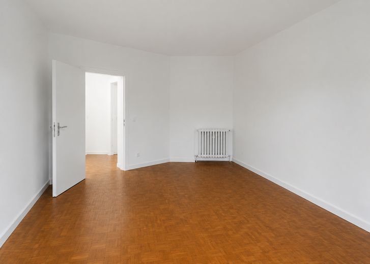 Exklusive Gartenwohnung im energetisch kernsanierten Mehrfamilienhaus – Schlafzimmer