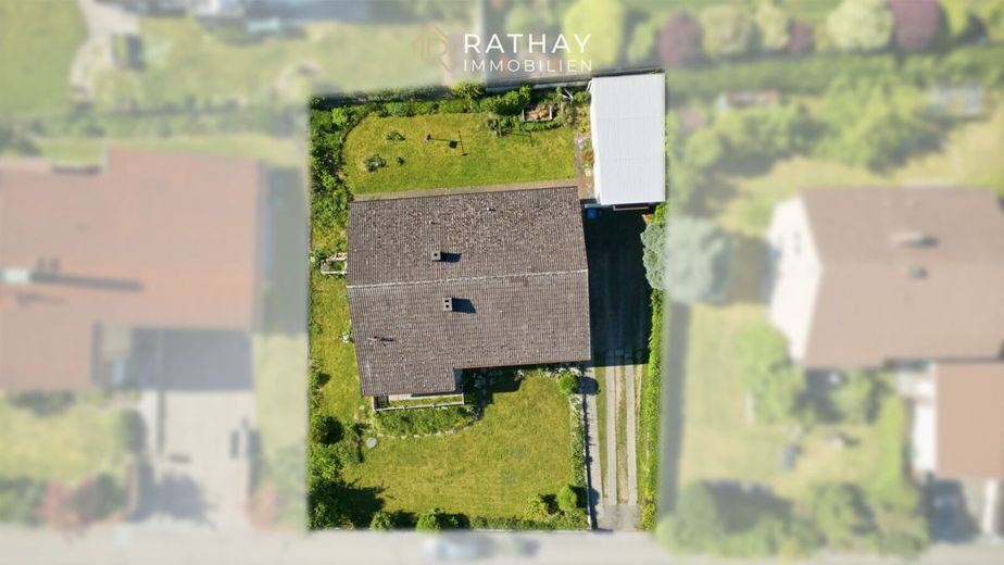 Charmanter Bungalow auf tollem Grundstück in Langquaid - viel Potenzial für Ihre Wohnideen – Luftbild