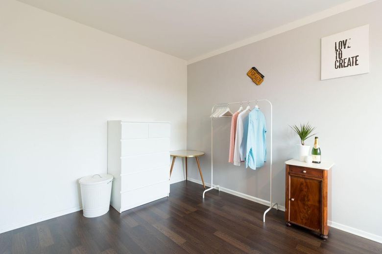 Designer terrace apartment (18 min. central station) nature, parking space (only temporarily 6-12 months) 1,700 € incl. additional costs – Schlafzimmer 2