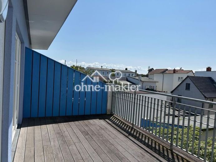 Maisonnette de 4 pièces avec accès séparé, 3 balcons, au calme et proche de la plage – Photo 1