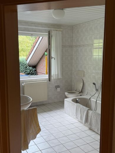 Migliore posizione alla periferia della città, una casa sorprendente, materiali pregiati incorporati – Foto 2