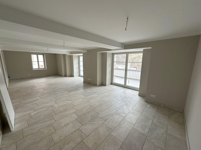 88 qm Mietwohnung mit großem Balkon – Wohnzimmer
