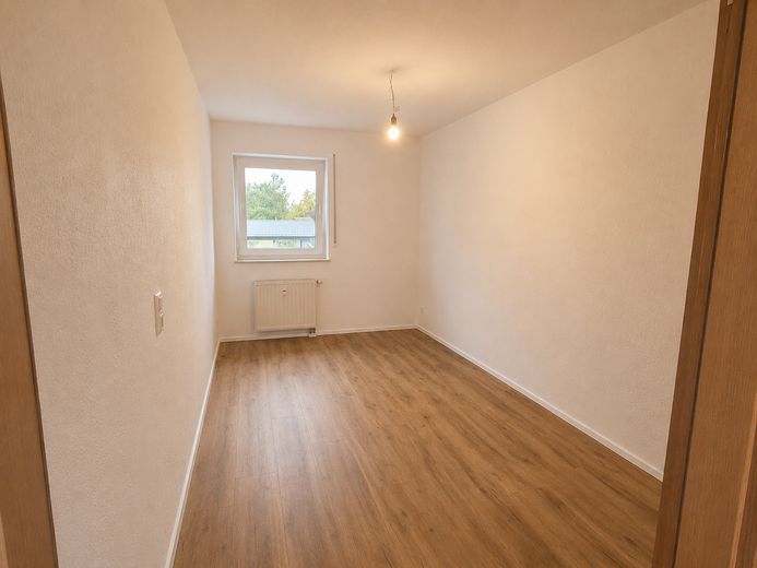 Großzügige, helle 4 Zimmer Wohnung – Foto 4
