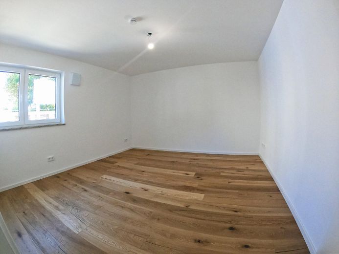 Moderno appartamento al piano terra con giardino e seminterrato - Prima occupazione! Disponibile da subito! – Schlafzimmer 