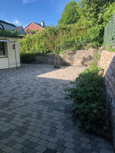 Oase der Ruhe in Witten Bommern: grosses Haus mit großem Grundstück zu vermieten – Innenhof