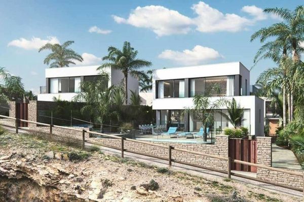 Villa unica con fantastica vista sul mare