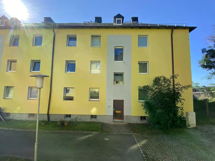 Renovierte 2-Zimmer-Wohnung in Hof: 50 m², modernes Bad, ohne Einbauküche – Foto 4