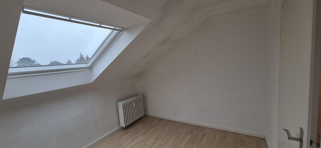 Zimmer (unrenoviert)