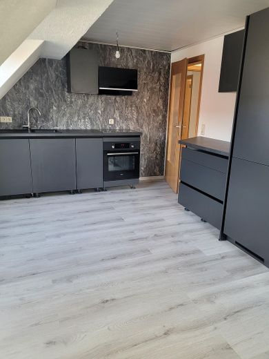 Attraktive 3 - Zimmer - Dachgeschosswohnung in Böhmenkirch – Wohnküche