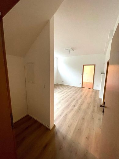 Helle moderne 2 Zimmer Wohnung – Foto 1