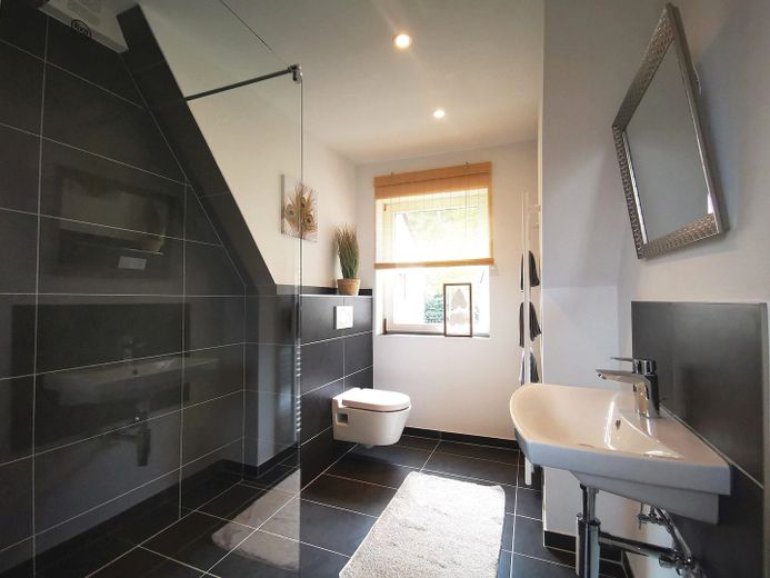 Wohnen über zwei Ebenen: 114 m² Maisonette im Herzen von Oppenheim – Foto 6