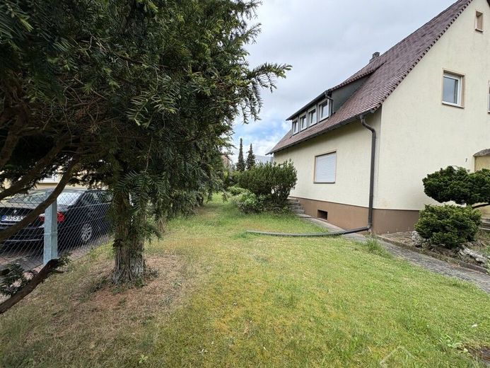 Stein-Unterweiherbuch Haus für Handwerker günstig kaufen statt hohe Mieten zahlen in bester Lage – EFH und Grundstück Stein 012