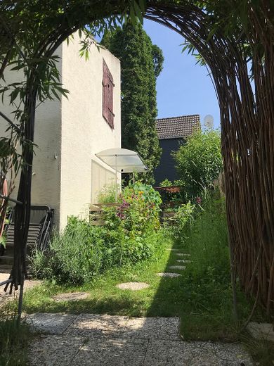 Lovingly modernized house with charm & history – Foto 3