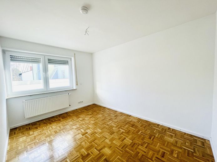 Platz zum Spielen EG