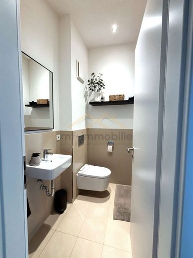 "homeoffice ready" moderne 3-Zimmer Wohnung in Mariental – Gäste WC
