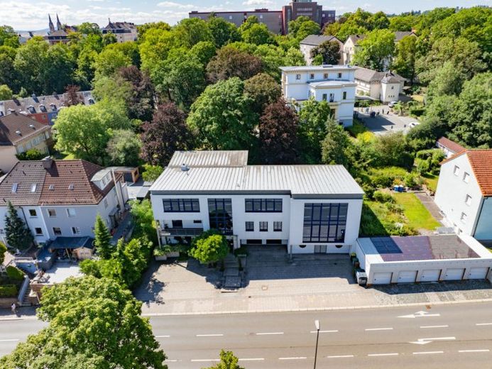 Repräsentatives Bürogebäude in hoch frequentierter Lage mit vielseitigen Nutzungsmöglichkeiten – फोटो 1