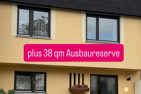Provisionsfrei! Top Lage! Reihenhaus mit Ausbaureserve, Energiewert B