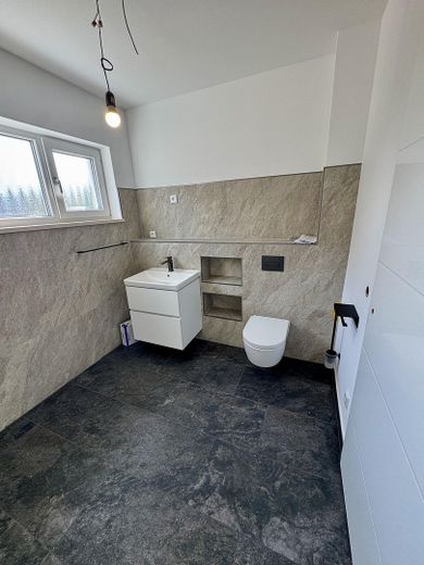 Mahlsdorf’ta 2026’da yeni inşaat | 3 odalı daire | 73 m2 | Akıllı Ev | Fotovoltaik ve ısı pompası | Yüksek giriş katı – Bad