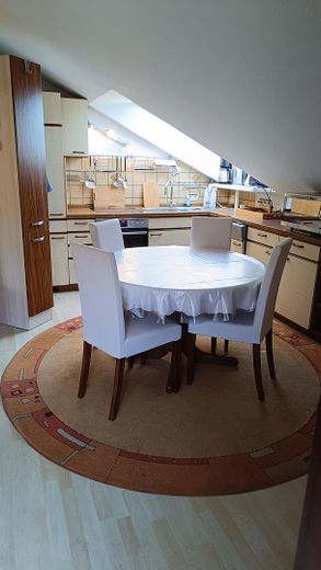 Küche mit Eßbereich