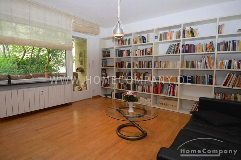 Helle und stilvoll möblierte Wohnung mit großem Balkon und Gartenblick – 5e1a52695724edbd17ec32ab5ad8bb2b0a412826.jpg