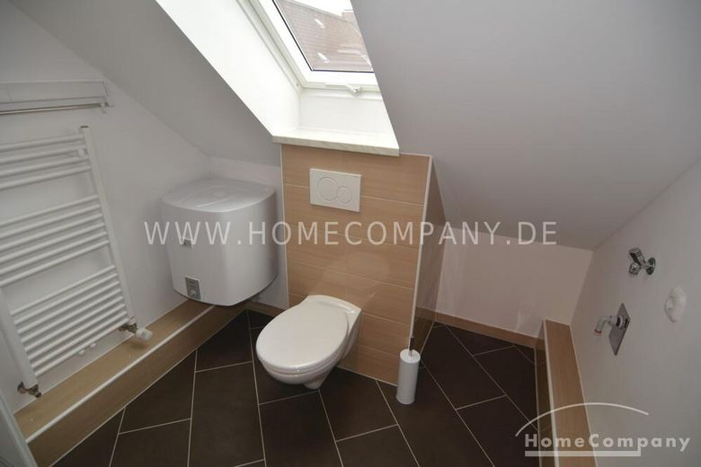 Tolle, zentrale Dachgeschoßwohnung in Kiel, möbliert – 81e89ec4afc294cfc01806dd78829a2b913f337b.jpg