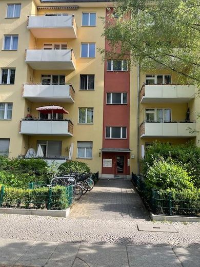 Gebäudeansicht vorne