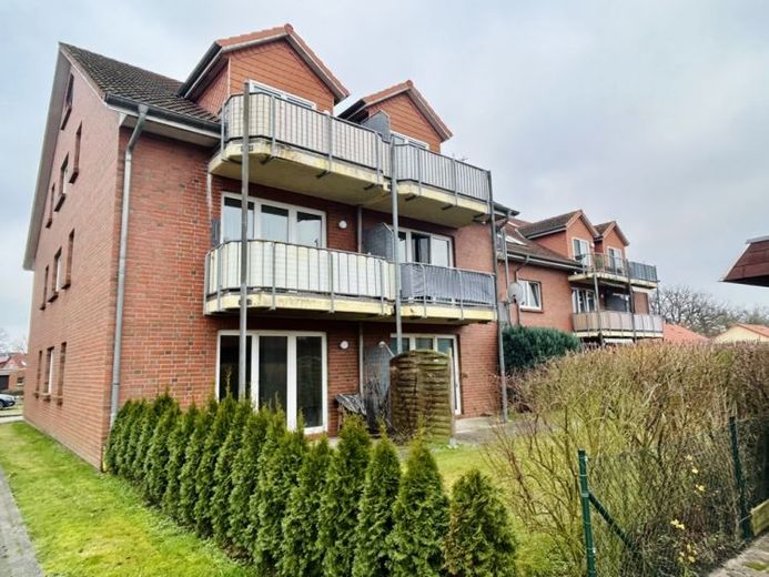 Solide Investition in gepflegter Wohnlage – 3-Zimmer-Eigentumswohnung mit Balkon in Hagenow – Foto 1