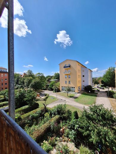 شقة رائعة من غرفتين في مجمع سكني مُعتنى به جيدًا – Blick vom Balkon