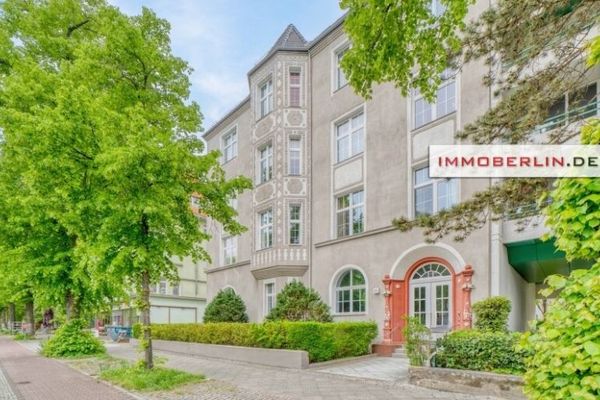 IMMOBERLIN.DE - Kernsanierte & exzellent ausgestattete Altbauwohnung mit Lift