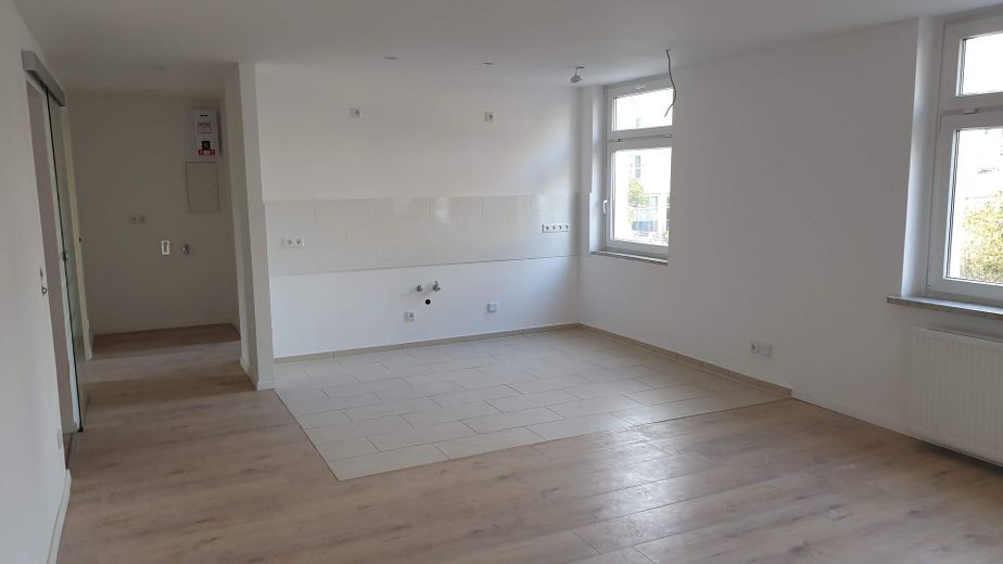 Attraktive, sanierte 75 m² Wohnung (Zweitbezug) mit Tageslichtbad und offener Wohnküche in Köthen – Offene Wohnküche 