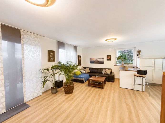 Moderne Doppelhaushälfte mit Garten in Bietingen – Foto 11