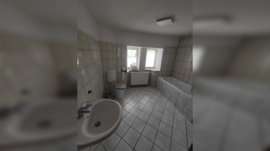 Wettin-Löbejün-Rothenburg, MFH + angrenzendem Reihenendhaus – 6a69c4c3da754.jpg