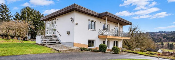 Casa con vistas panorámicas y parcela de 1.213 m²: mucho espacio y potencial