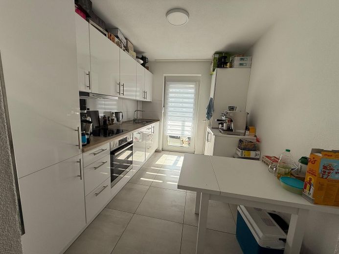 Exclusief 3-kamerappartement op een centrale locatie met groot balkon op de 1e verdieping – Küche
