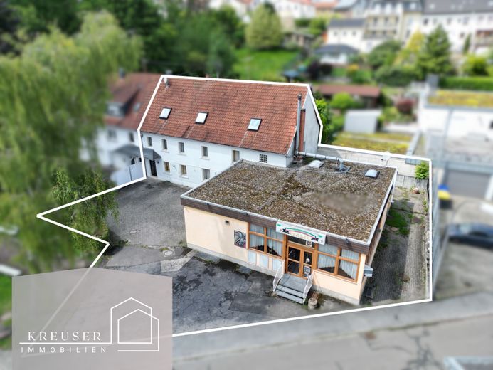 Wohnen und Arbeiten in einem - vielseitige Doppelhaushälfte mit Gewerbefläche – Bild 1