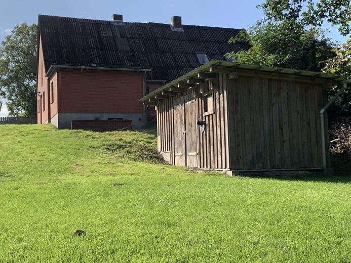 Casa bifamiliare con potenziale di ampliamento – Foto 5