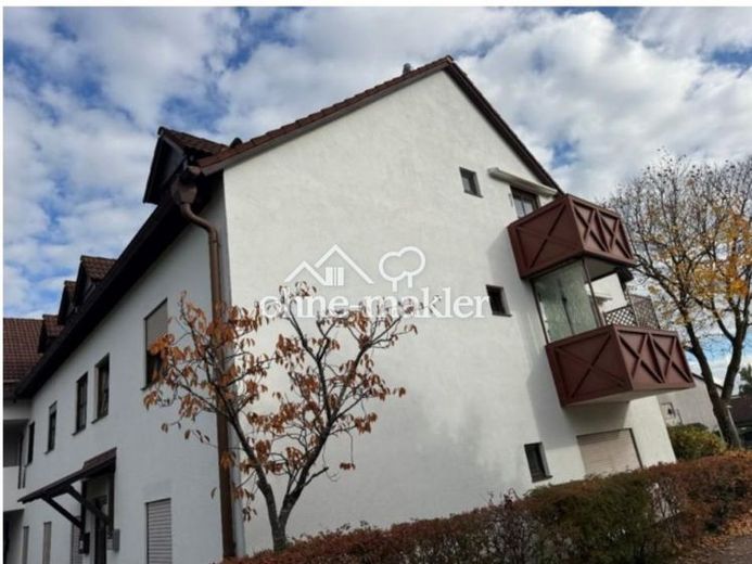 Helle 2-Zimmer-Dachgeschosswohnung mit Südbalkon und Tiefgarage in Ebersberg – Foto 1