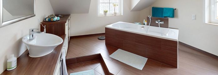 großzügiges Badezimmer OG
