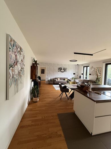 Traumhafte moderne 5-Zimmer  Wohnung in zentraler Lage – Foto 4