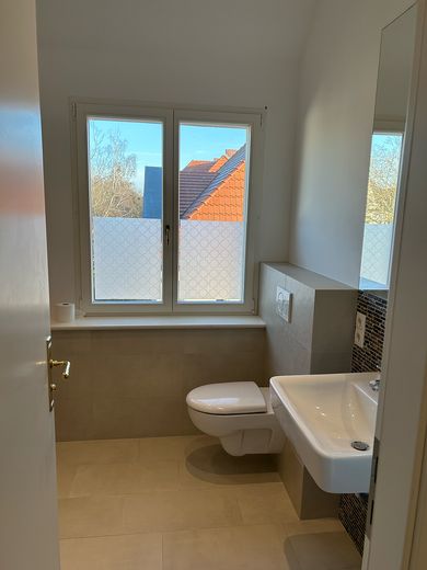 Splendido appartamento di nuova costruzione con 3 locali nel "Schweizer Viertel"! Senza commissioni! – Badezimmer