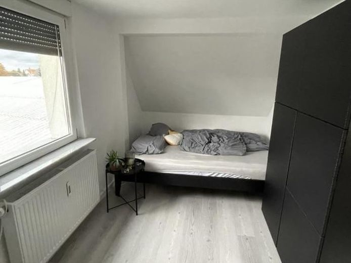 Moderne 2-Zi. DG-Wohnung in Griesheim, vollständig möbliert – Foto 7