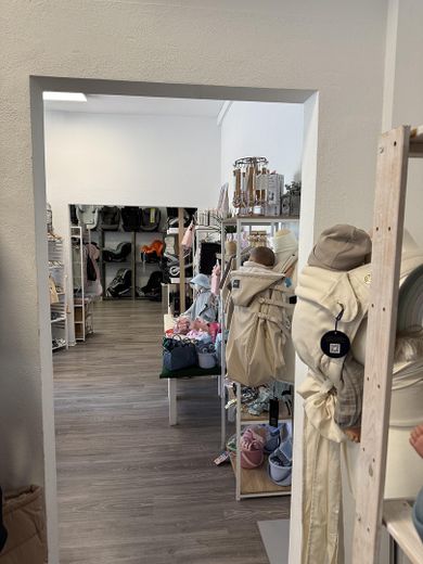 150 m² | 1.990 € netto | Praxis, Büro oder Laden | Klimatisiert | Barrierefrei | 3 Stellplätze – Foto 8